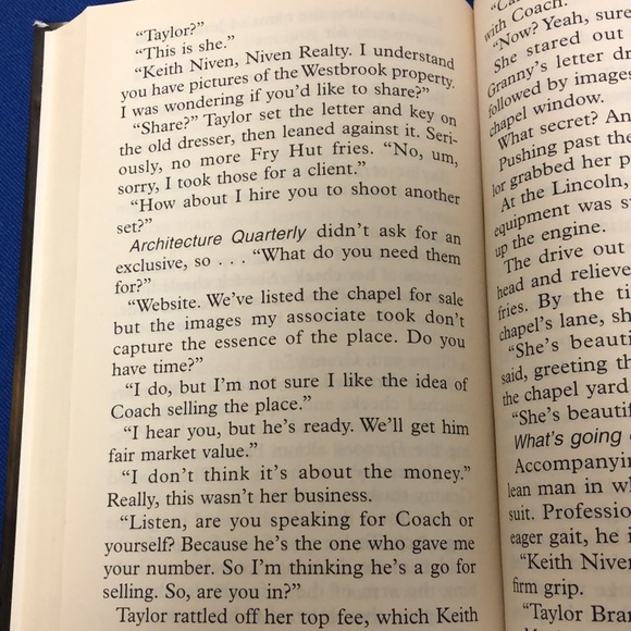 The Wedding Chapel 💒 by Bestselling Author Rachel Hauck-Large Print-Hard Cover - Picture 7 of 8